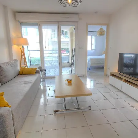 Charming 1-bedroom 'don Juan' With Air Conditioning And Parking *